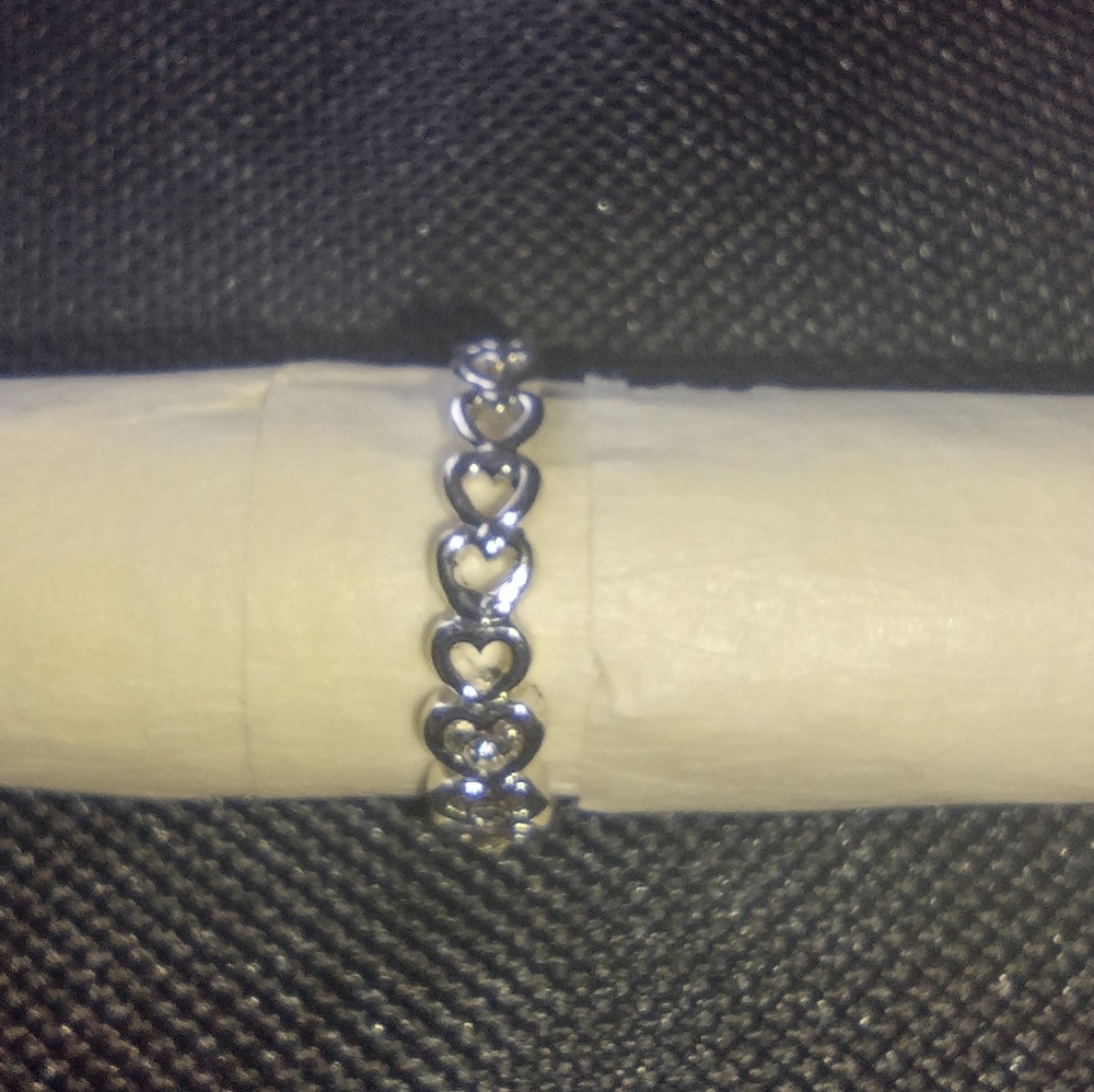 SILVER ZIRCONIA STONES RING - Picture 2 of 4